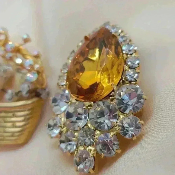 Vintage Gold-toned rhinestones aurora brooches pin (pendant)bundle - Picture 5 of 14